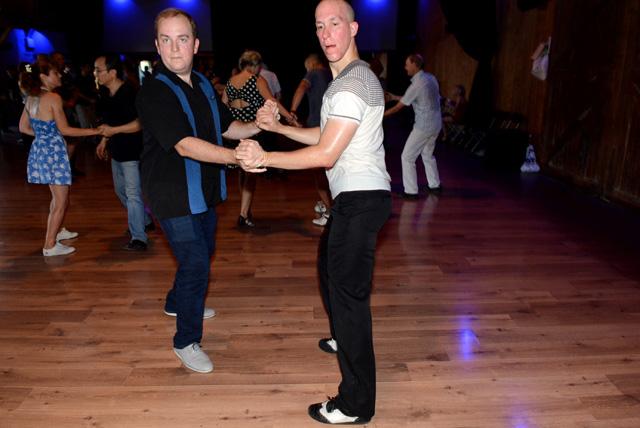 min 2015 08 30 station danse 270